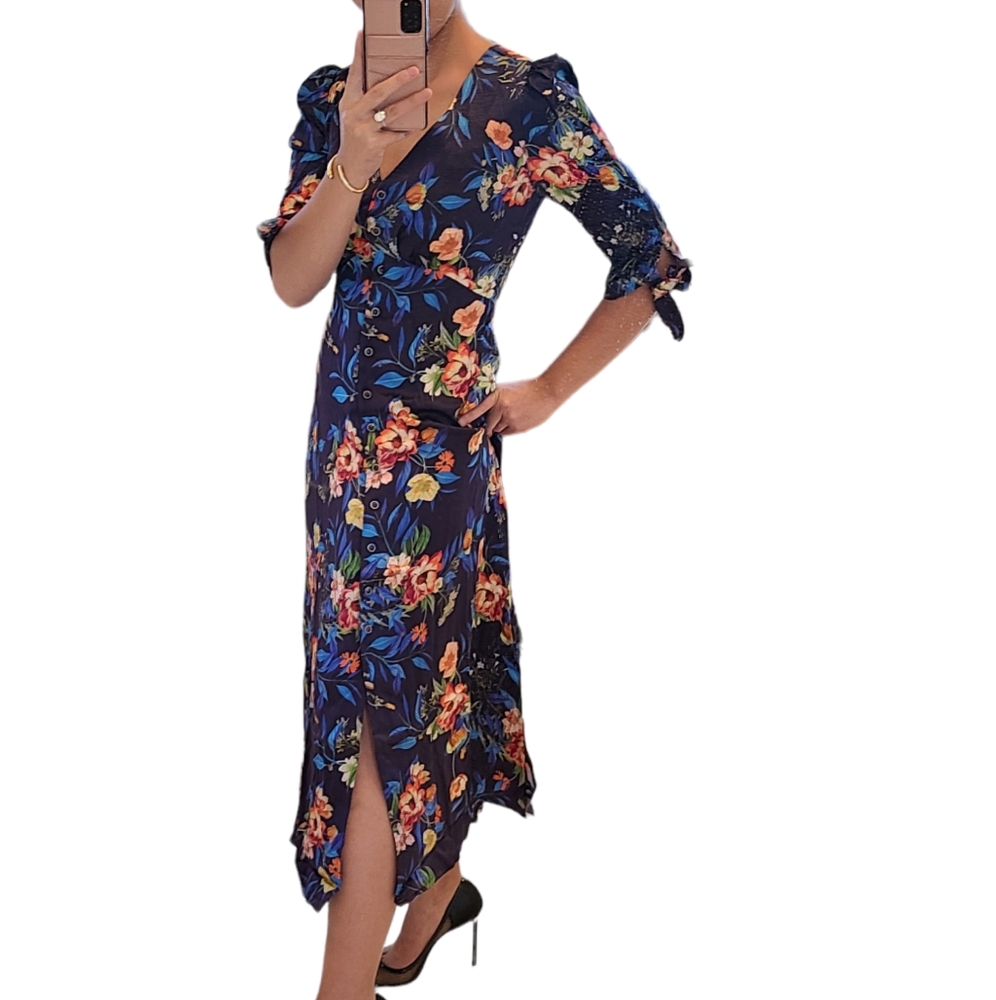 *Brand new*Floral Navy Caroline Mulberry Silk  Dress